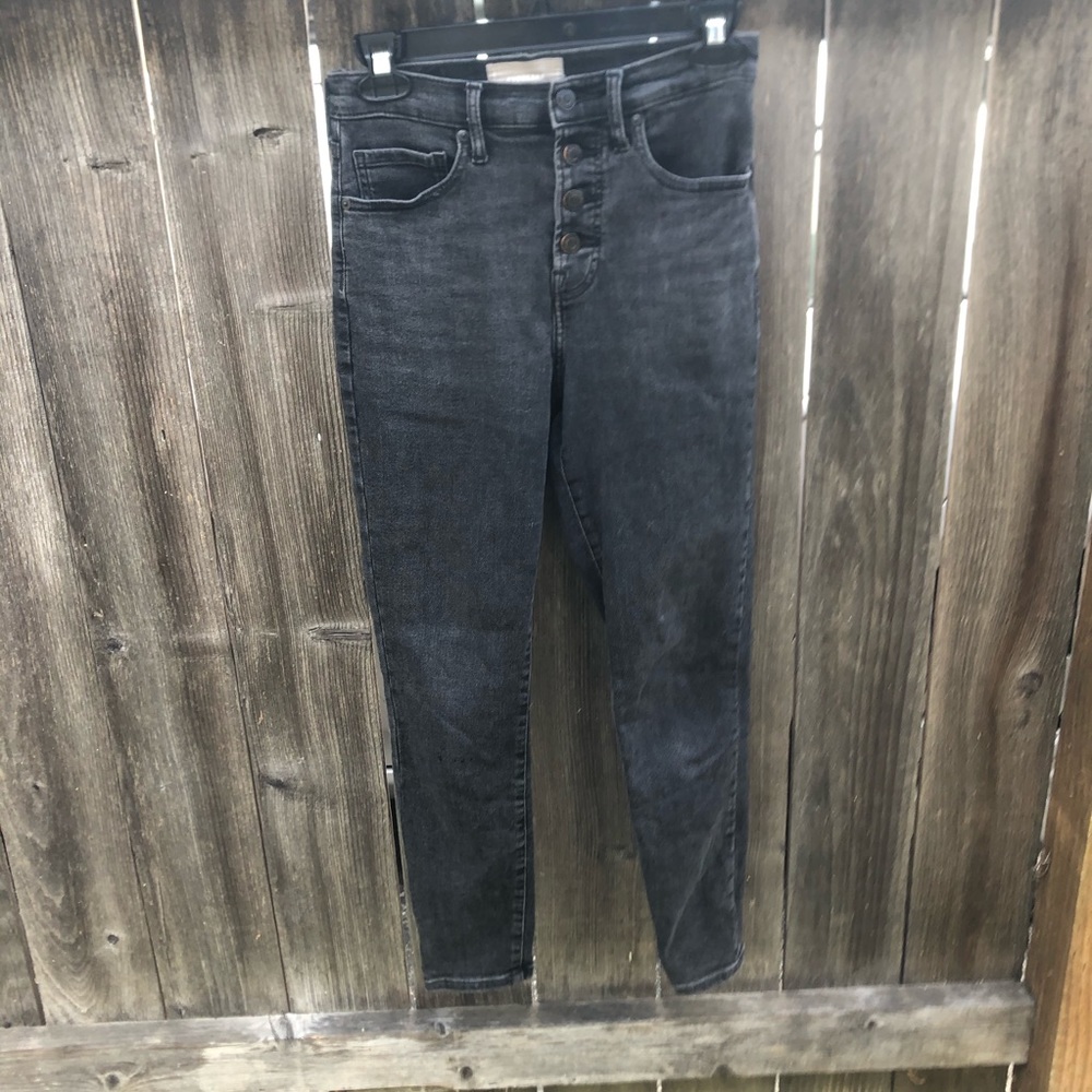 Everlane button front high rise short skinny